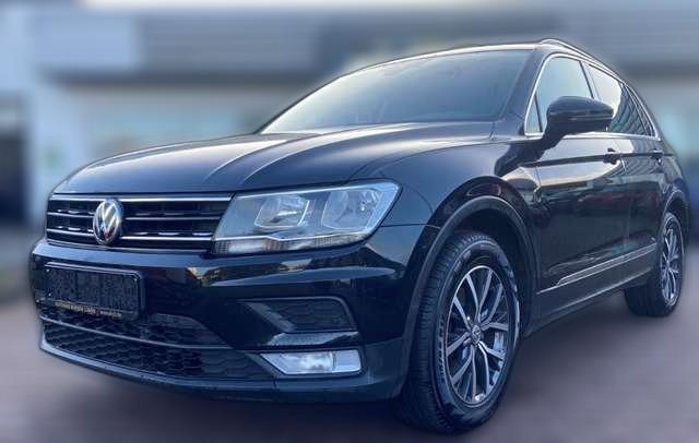 Volkswagen Tiguan Comfortline AHK-klappbar ACC Navi SHZ Spurhalteass